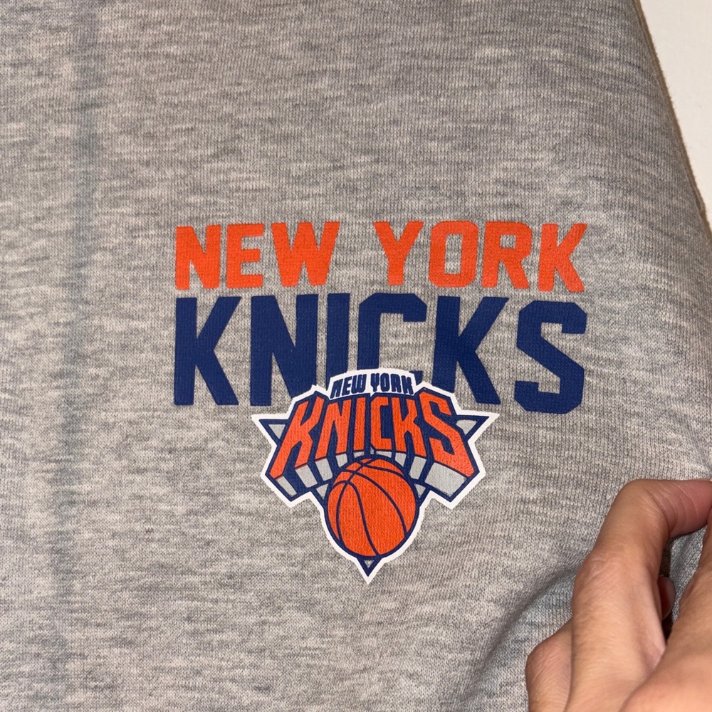 Gray New York Knicks Women's Hoodie - Picture 2 of 4